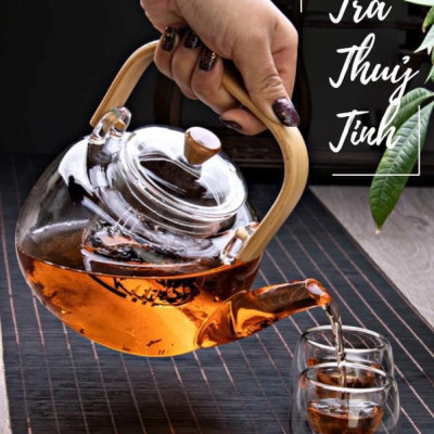Ấm pha trà thủy tinh quai gỗ 900ml - ANTH682