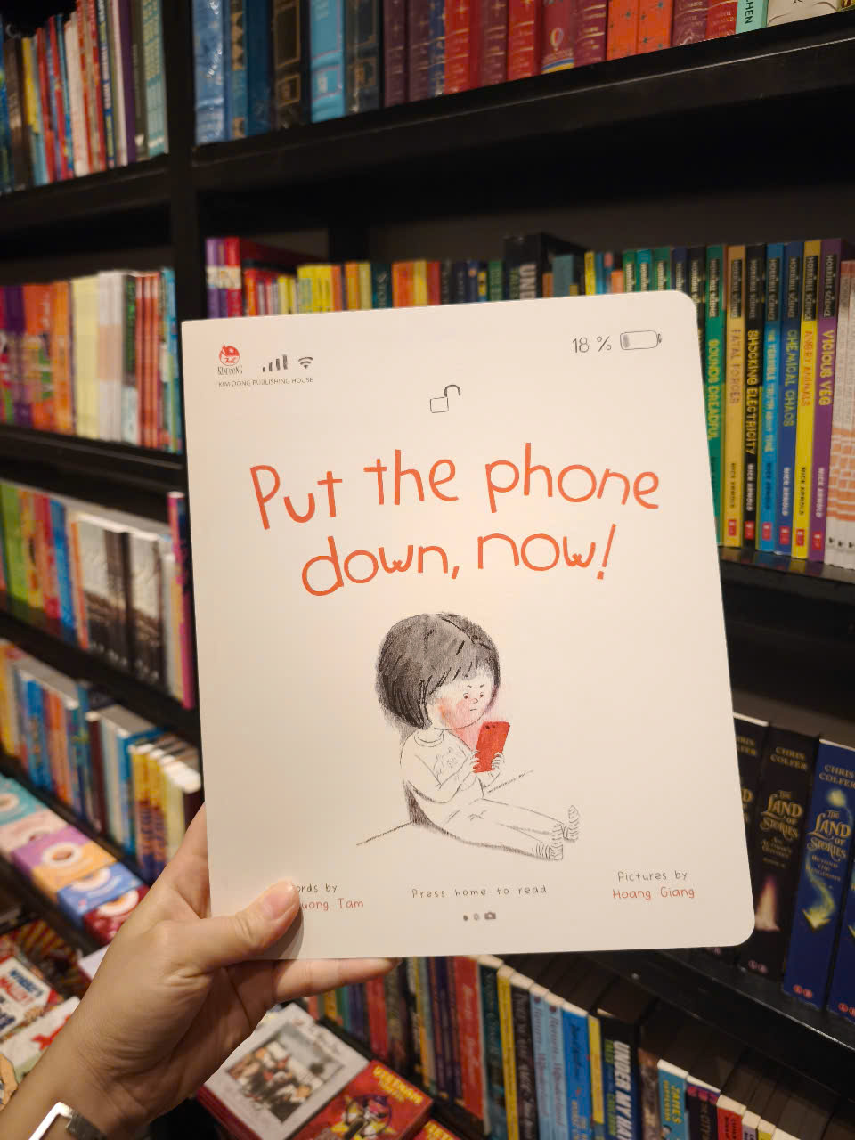 Sách - Put the phone down, now! by Bùi Phương Tâm - Sách truyện tranh thiếu nhi/Picture story Book in English