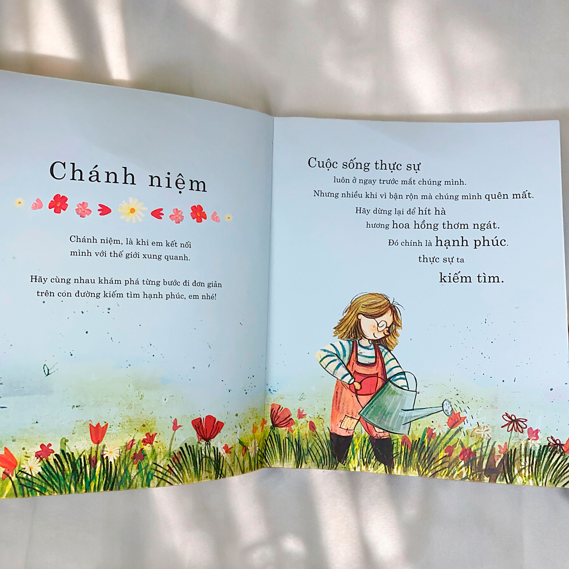 Sách cho bé - Hạnh Phúc Bây Giờ Và Ở Đây – Một Cuốn Sách Về Chánh Niệm Dành Cho Trẻ Em – Độ tuổi 3+