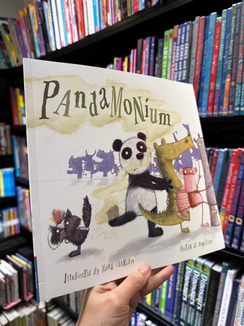 Sách - Pandamonium by Dan Crisp - Sách ngoại văn, sách thiếu nhi tiếng Anh, bìa mềm, nhập khẩu UK
