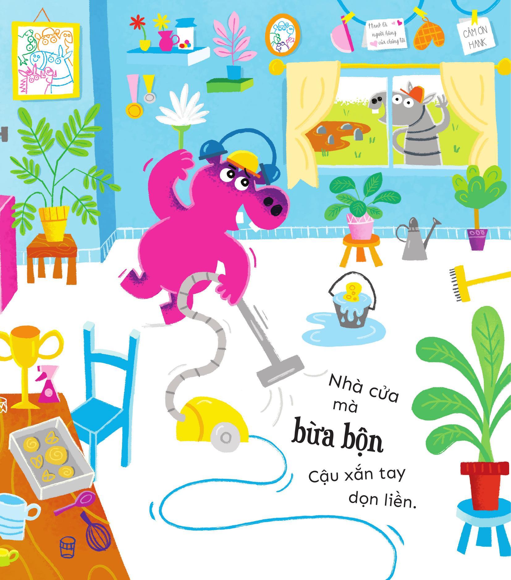 Sách - Tớ Là Bạn Nhỏ Văn Minh - Giúp Đỡ Mọi Người Thật Đáng Quý