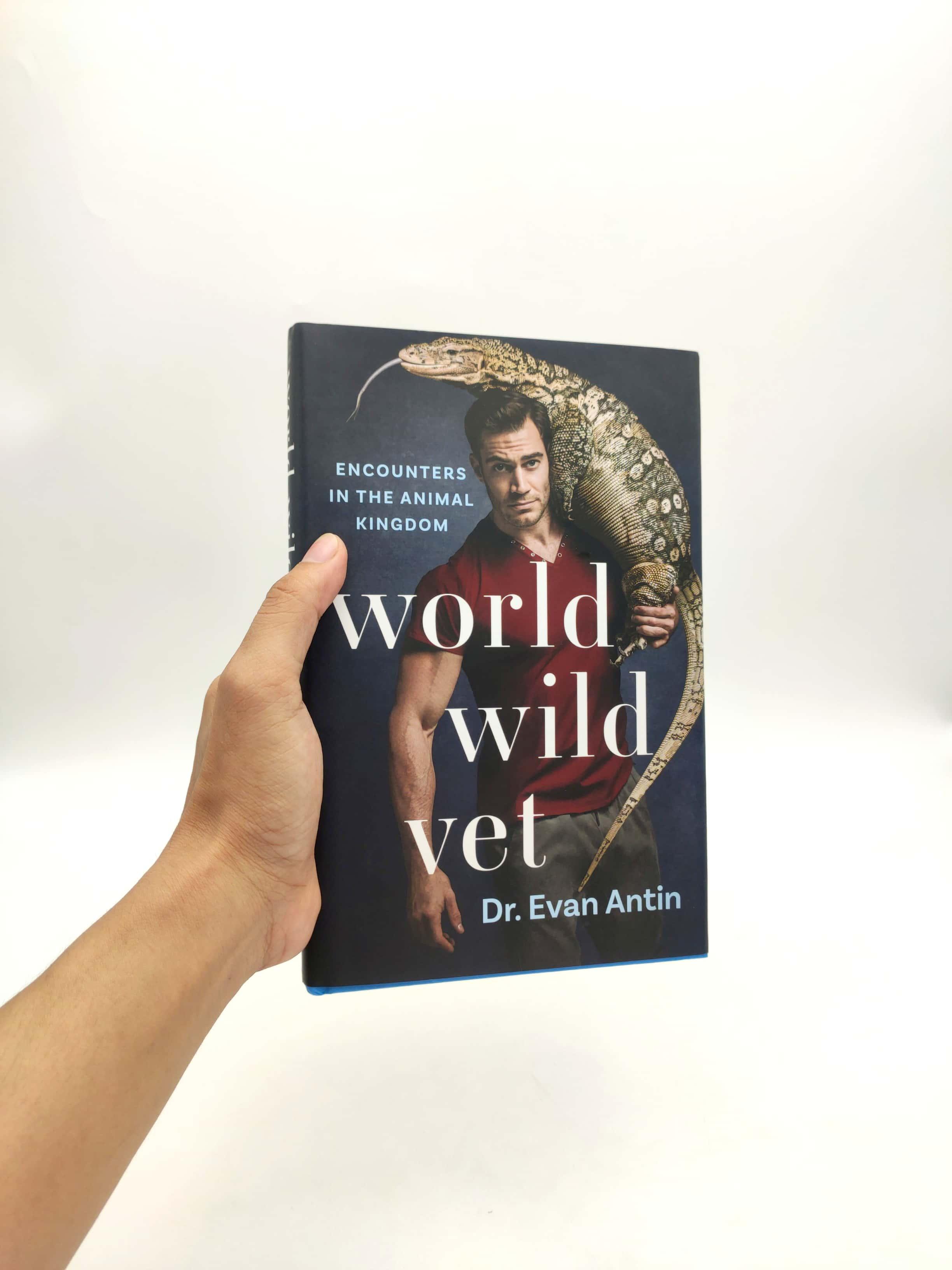 World Wild Vet: Encounters In The Animal Kingdom