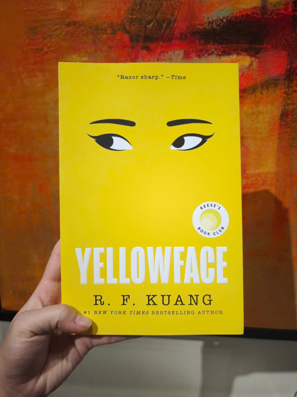 Sách - Yellowface: A Novel of Racism and Cultural Appropriation by R. F Kuang/Paperback US khổ lớn
