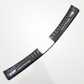 Ốp chống trầy cốp Carbon dành cho xe Toyota Corolla Cross 