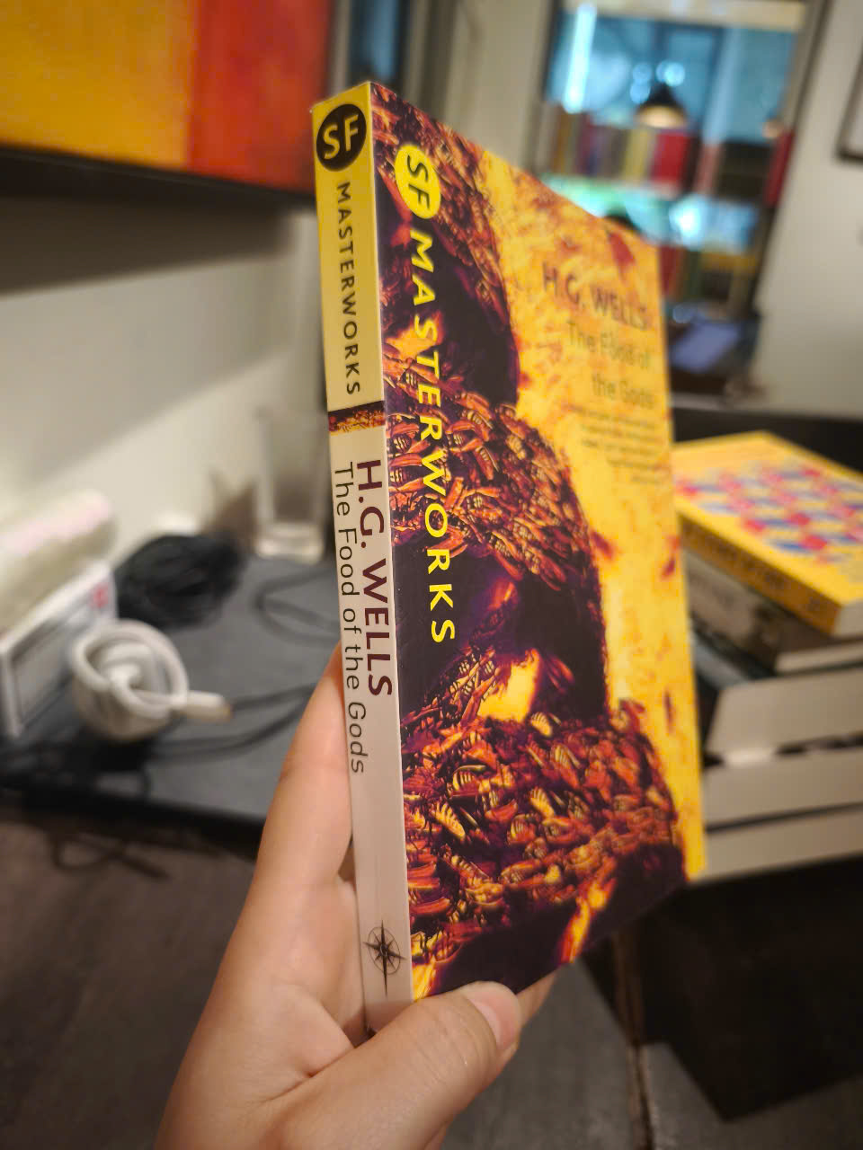 Sách - SF Masterworks The Food Of The Gods by H G Wells - Science Fiction / Classics in English
