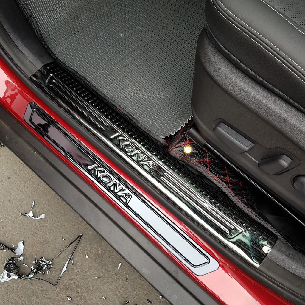 Ốp bậc cửa , nẹp bước chân Hyundai Kona-2022 cao cấp -mẫu Titan 8 chi tiết