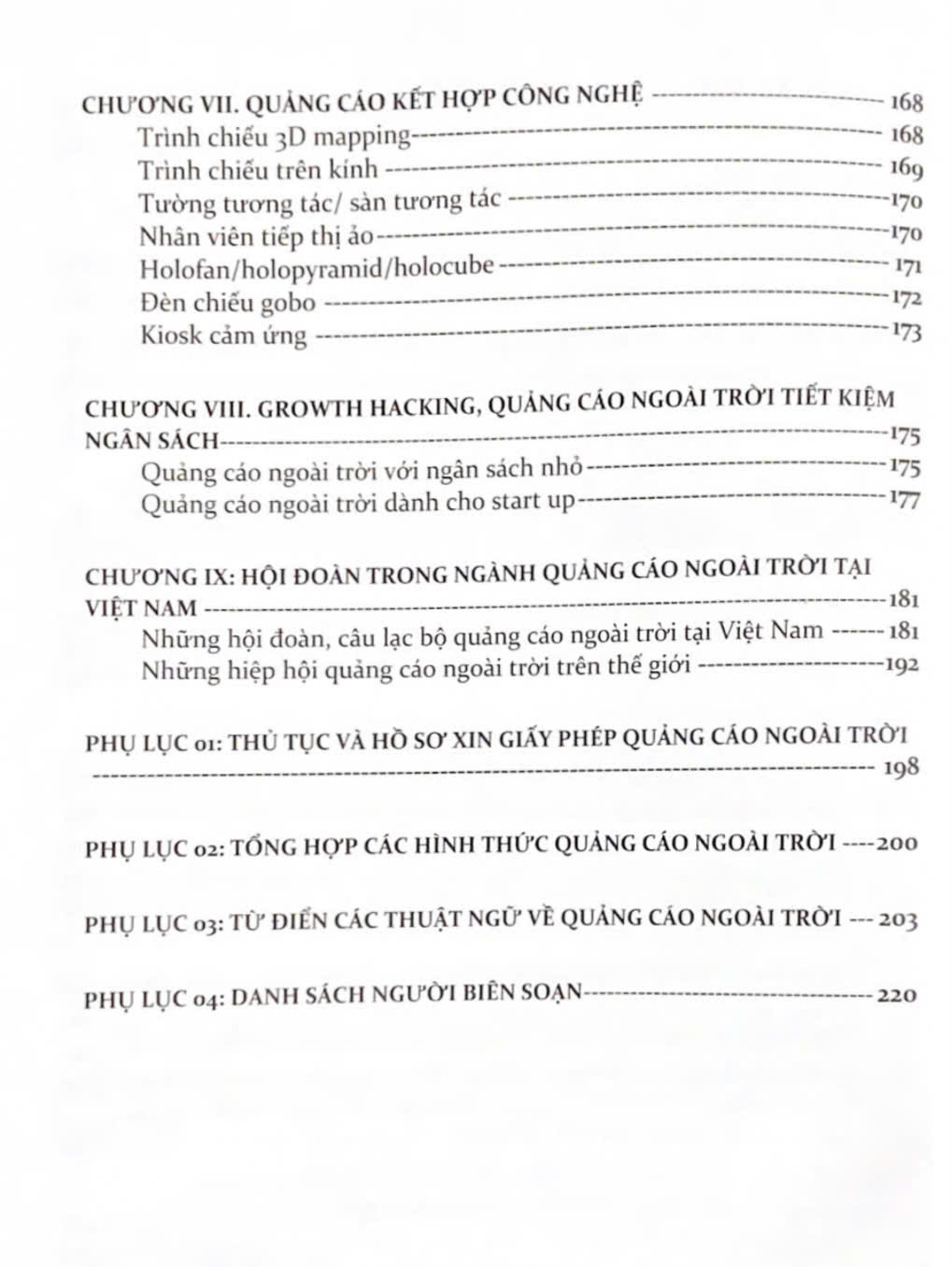 Quảng Cáo Ngoài Trời Tại Việt Nam - Kiến Thức OOH Từ Cơ Bản Đến Nâng Cao - Thực Tế, Minh Họa Đầy Đủ