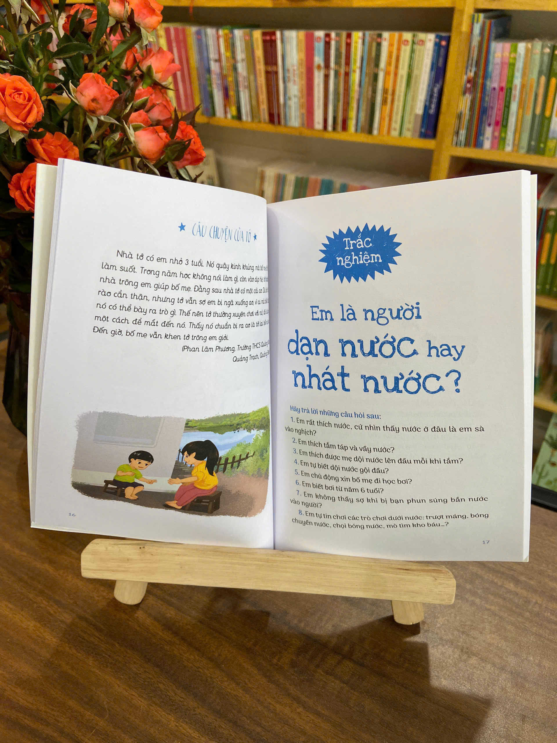 Combo 2 cuốn trong bộ sách: 15 bí kíp giúp tớ an toàn: Cẩm nang phòng tránh đuối nước + Cẩm nang giao thông an toàn