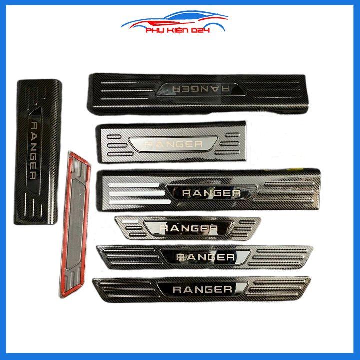 Bộ nẹp bước chân trong ngoài vân Cacbon xe Ranger 2016-2017-2018-2019-2020 chống trầy làm đẹp ô tô