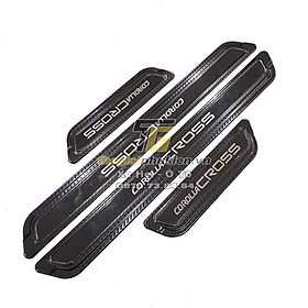 Bộ Ốp bậc cửa, Nẹp bước chân Toyota Corolla Cross 2020 vân Carbon