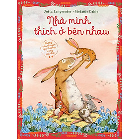 Sách - Nhà mình thích ở bên nhau (TB 2021) - Nhã Nam Official