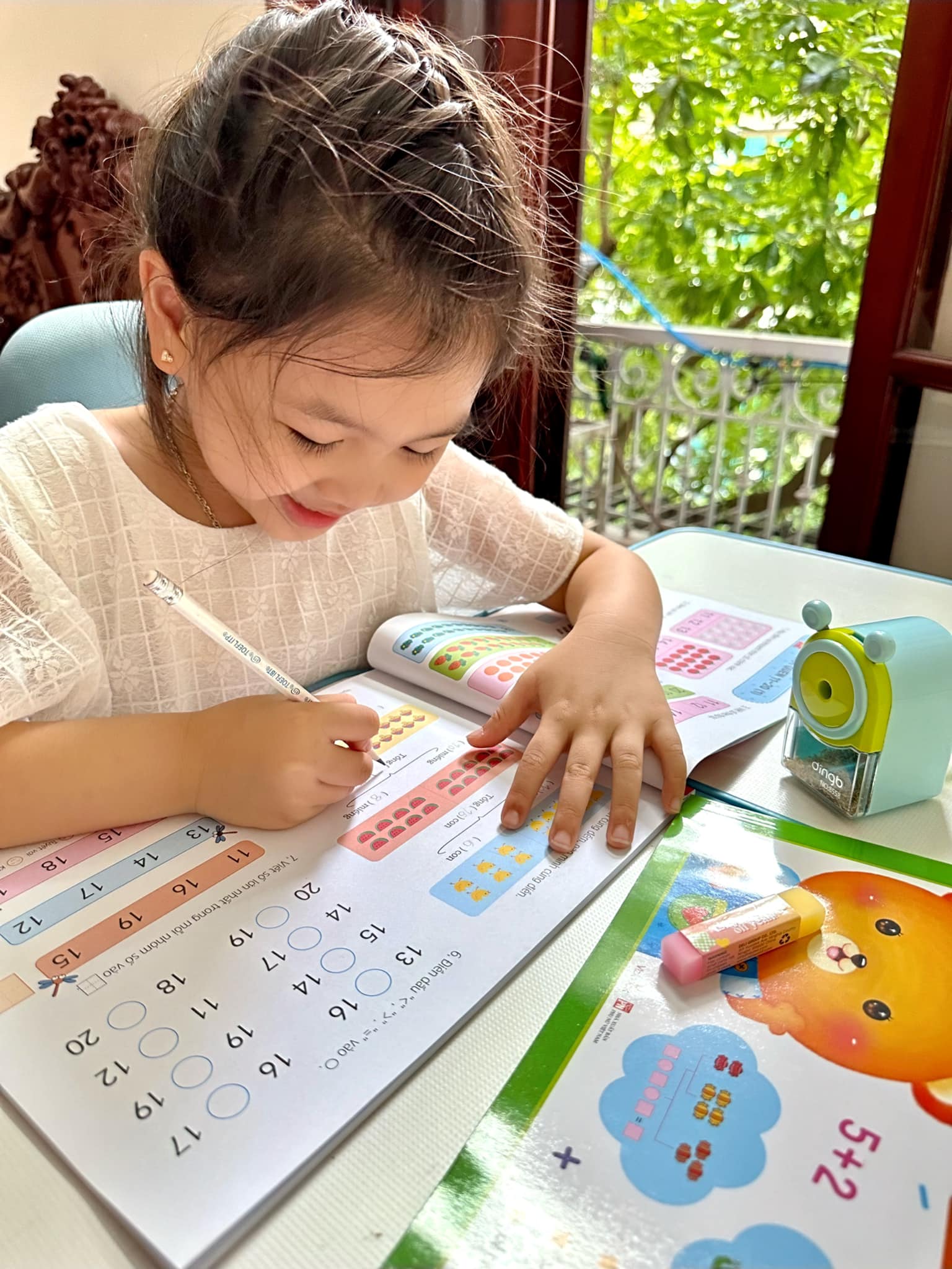 Sách cho bé - Toán Tiền Tiểu Học - Cộng Trừ Trong Phạm Vi 20 - Dành cho trẻ từ 4 tuổi