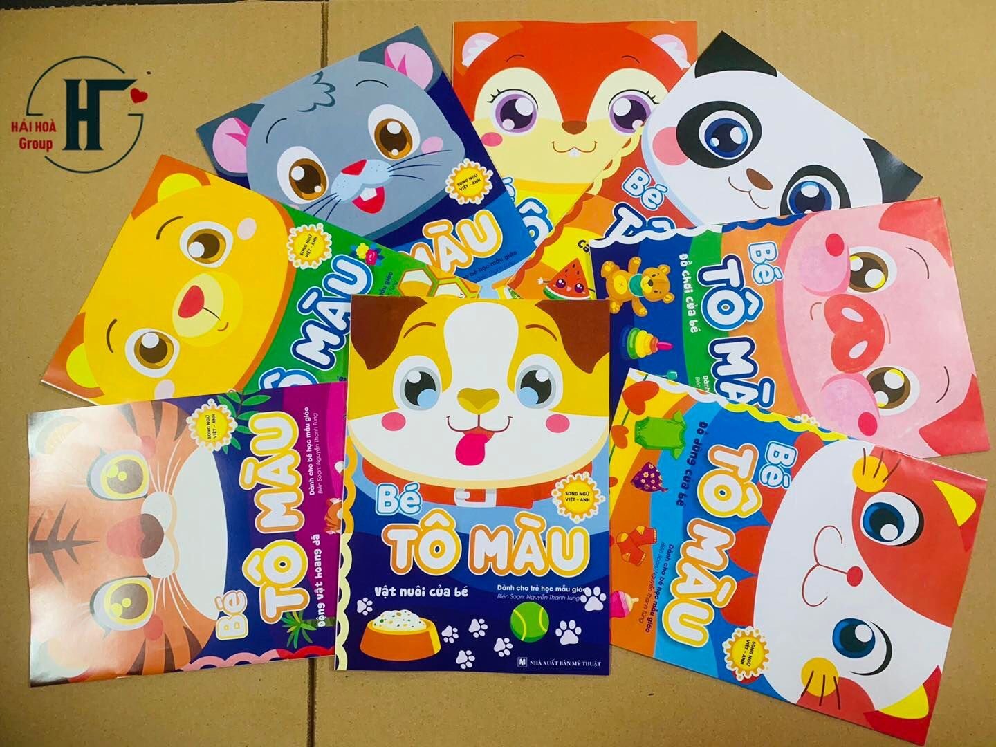 Sách- Combo Túi 8 quyển sách Tô Màu Tập làm Hoạ Sĩ nhí dành cho bé (Song ngữ Việt Anh)