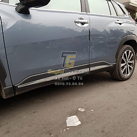 Bộ ốp sườn, nẹp sườn Toyota Corolla Cross mạ Crom cao cấp