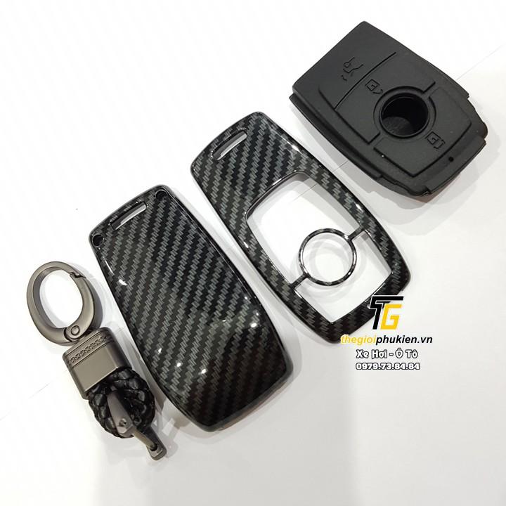 Ốp chìa khóa cho xe Mercedes E200, E250, E300 nhựa ABS vân carbon kèm móc đeo INOX sang trọng