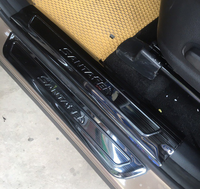 Bộ Ốp bậc cửa, Nẹp bước chân Titan dành cho xe Huyndai Santafe 2019-2020 - Bên ngoài