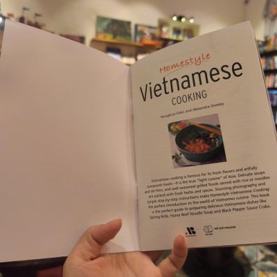 Sách - Homestyle Vietnamese Cooking by Nongkran Daks - Periplus Mini Cookbooks