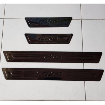 BỘ NẸP BƯỚC CHÂN NGOÀI TITAN DÀNH CHO XE MAZDA CX5 2018