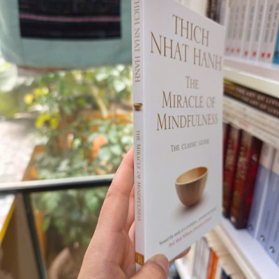 Sách - The Miracle of Mindfulness by Thích Nhất Hạnh