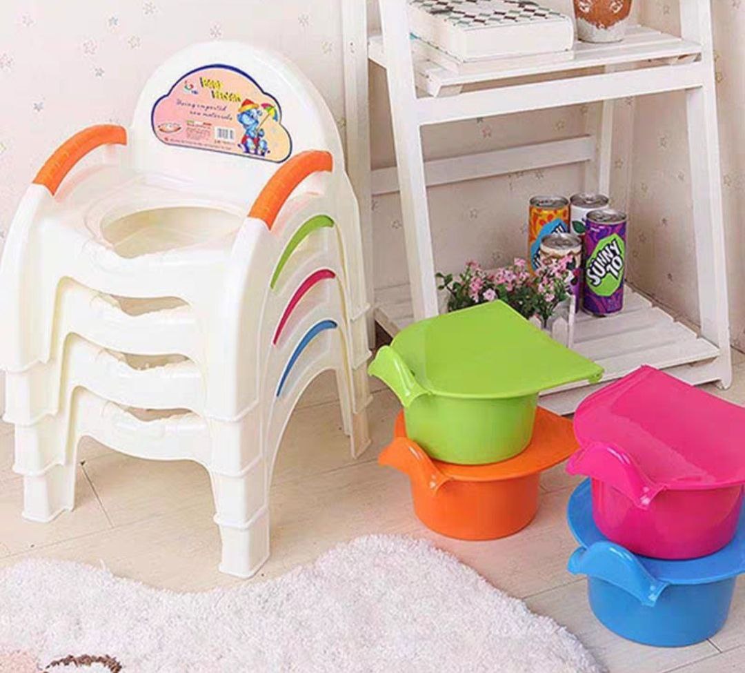 GHẾ BÔ VỆ SINH NHỰA CAO CẤP - GIÚP BÉ NGỒI VỆ SINH AN TOÀN, THOẢI MÁI - BÔ GHẾ TỰA CHỐNG GÙ LƯNG CHO BÉ