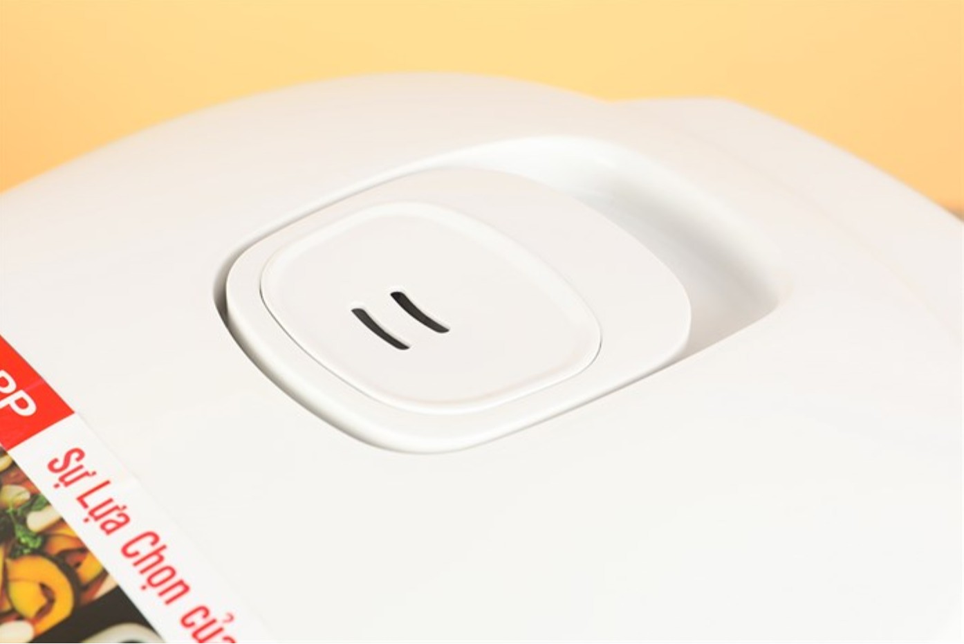 Nồi cơm điện tử Sharp 1.8 lít KS-COM183MV-WH - Hàng chính hãng