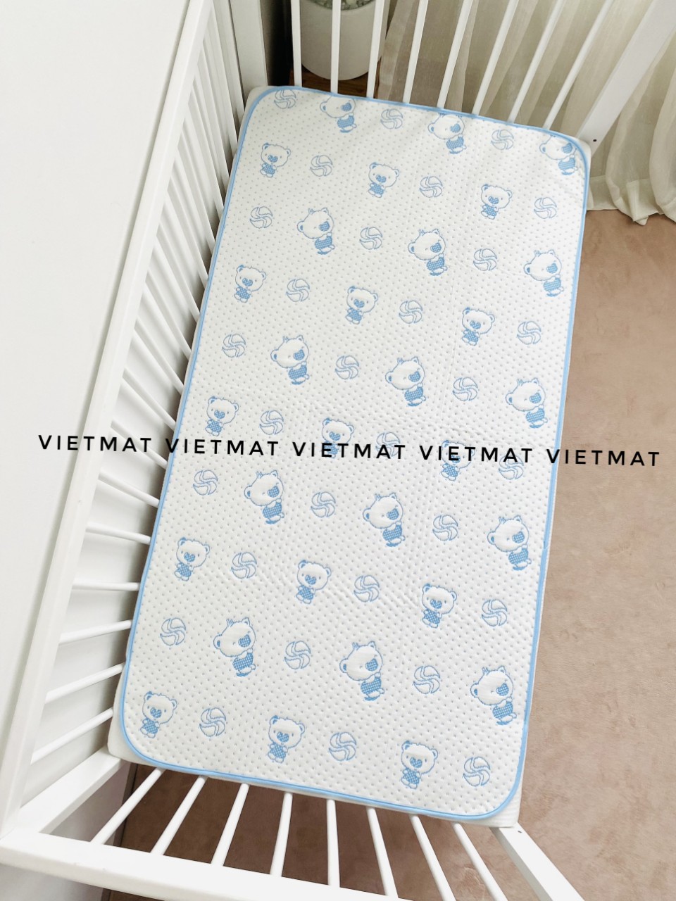 Combo 2 Tấm Lót Chống Thấm VIETMAT Màu Xanh (Size 70 x 100 cm)