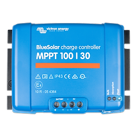 Bộ biến đổi điện năng từ tấm pin năng lượng mặt trời BlueSolar MPPT 100/30 của thương hiệu Victron Energy.