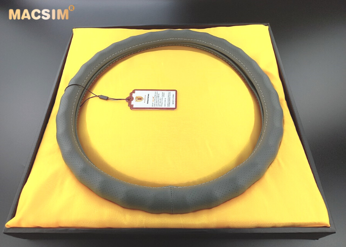 Bọc vô lăng cao cấp Macsim mã 8890 màu ghi xám - Chất liệu da thật 100%, khâu tay thủ công size M