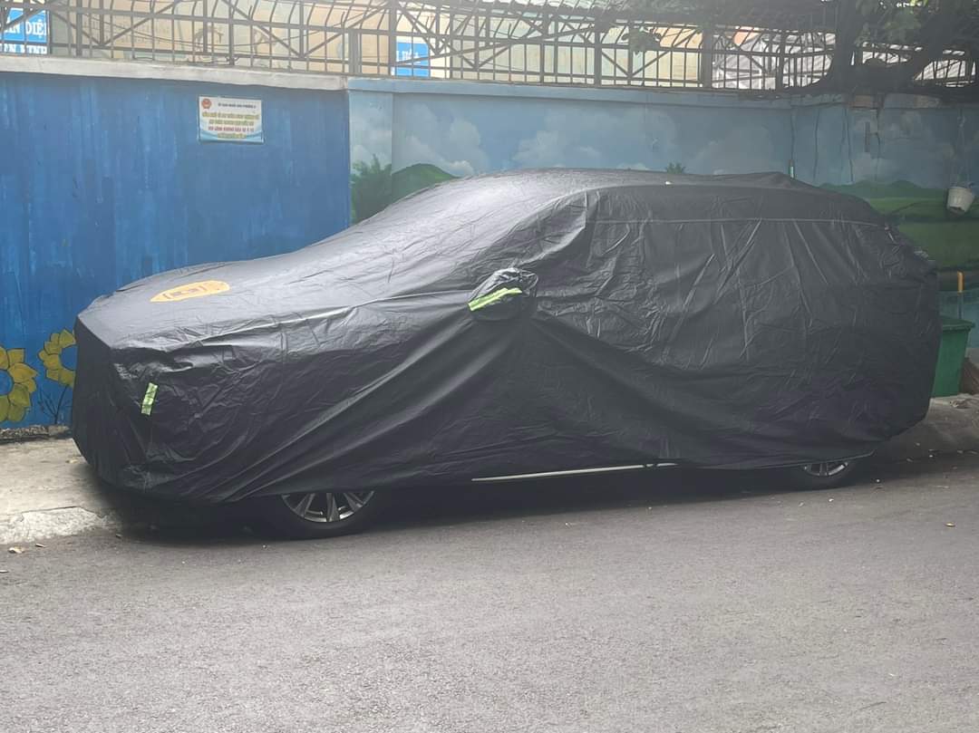 Bạt phủ ô tô Kia Carnival chất liệu Polyester - màu đen cao cấp MACSIM màu đen - sử dụng trong nhà và ngoài trời
