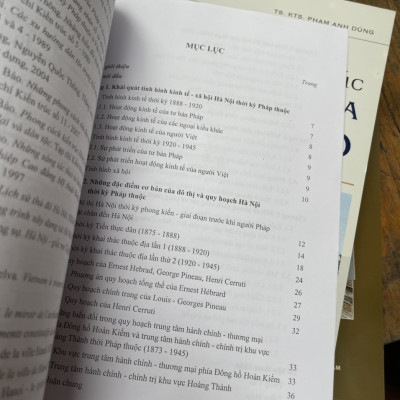 KIẾN TRÚC VÀ QUY HOẠCH HÀ NỘI THỜI PHÁP THUỘC – Trần Quốc Bảo và Nguyễn Văn Đỉnh – NXB Xây Dựng (Bìa mềm)