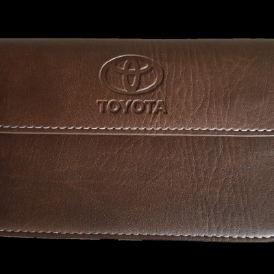 Ví đựng đăng kiểm ô tô dập nổi Logo hãng xe