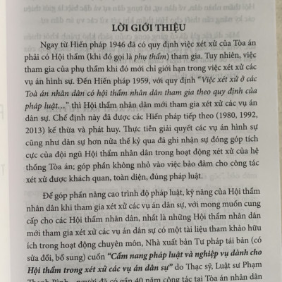 Cẩm nang pháp luật và nghiệp vụ dành cho Hội thẩm trong xét xử các vụ án dân sự