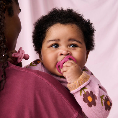 COMBO Ty Ngậm Silicon Siêu Nhẹ Tommee Tippee Ultra Light 6-18m & Bình Sữa PPSU Ty Siêu Mềm Tommee Tippee 260ml