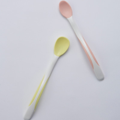 Muỗng mềm ăn dặm TLI Richell Nhật Bản - bước 1 có hộp đựng | Baby