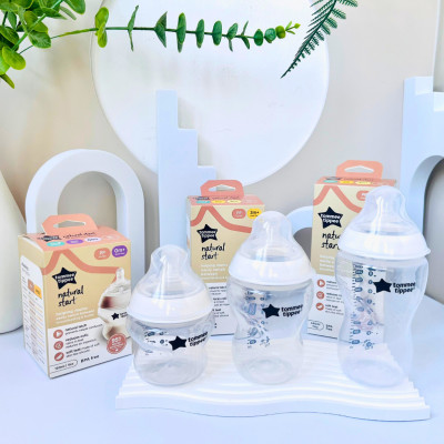 Bình sữa ty siêu mềm tự nhiên Tommee Tippee Natural Start 260ml, núm ty đi kèm 3-6 tháng (bình đôi)