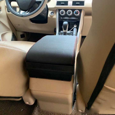 Hộp tỳ tay theo xe dành cho xe Mitsubishi Xpander