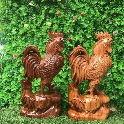 Tượng con gà trống bằng gỗ hương đá kt cao 30cm