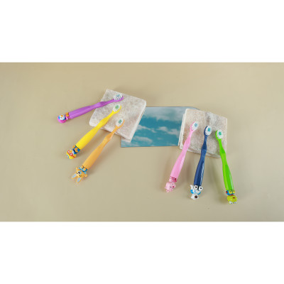 Bàn chải đánh răng siêu mềm phiên bản Loopy cho bé từ 3 tuổi