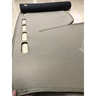 Thảm taplo da vân cácbon xe Toyota Altis (2009-2014), (2015-2022)