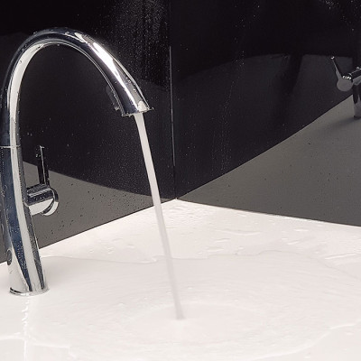 Vòi rửa chén nóng lạnh, dây kéo 2 chế độ Eurolife EL-KM07 (Trắng bạc)