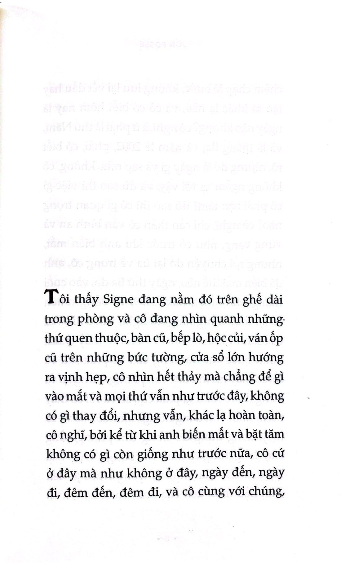 Sách - Aliss Bên Đám Lửa