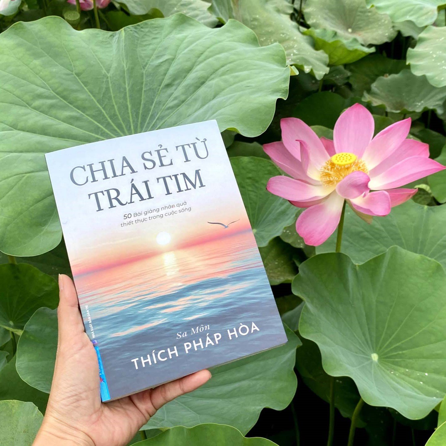 Sách - Chia Sẻ Từ Trái Tim