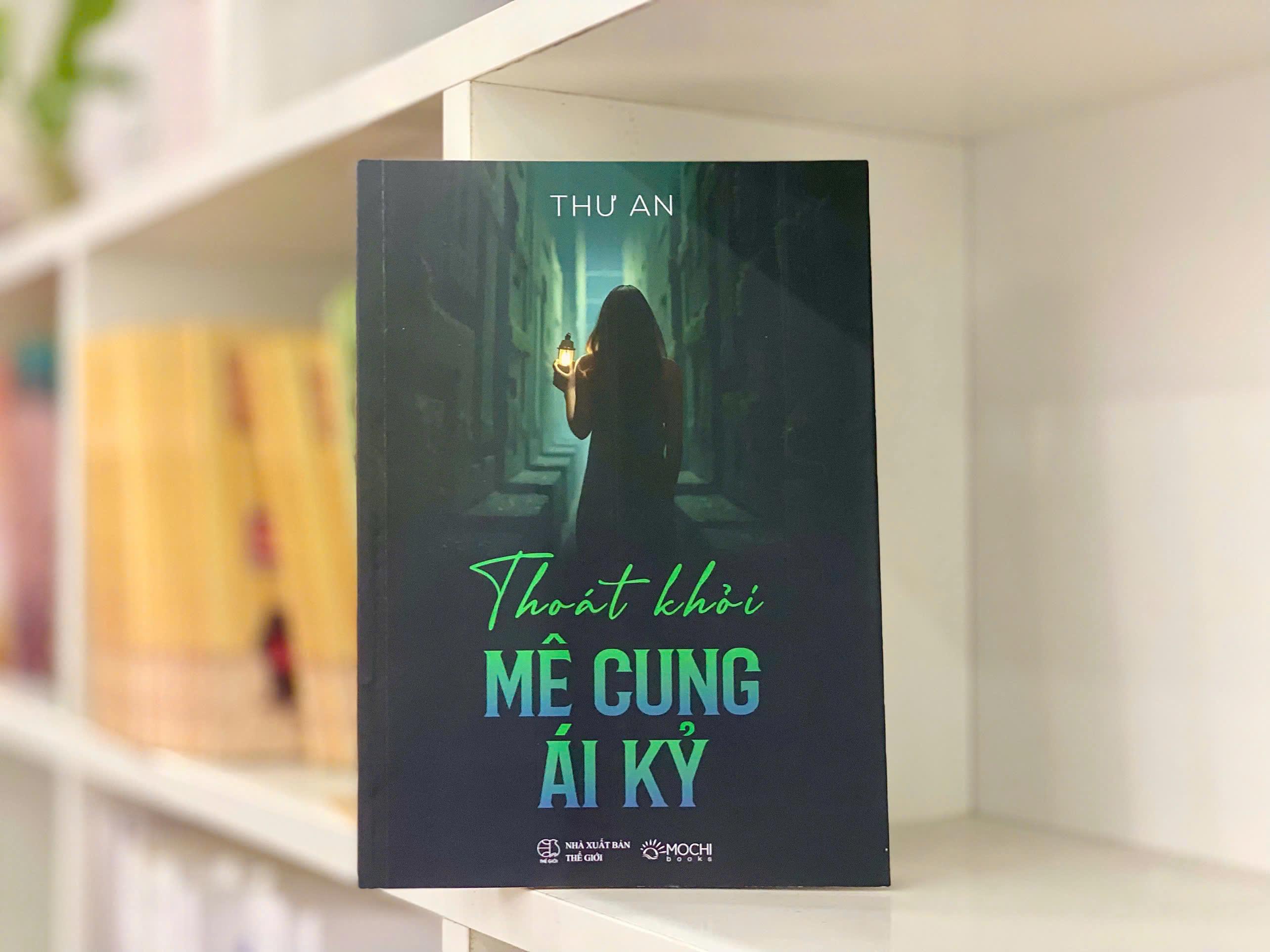 Sách - Thoát Khỏi Mê Cung Ái Kỷ