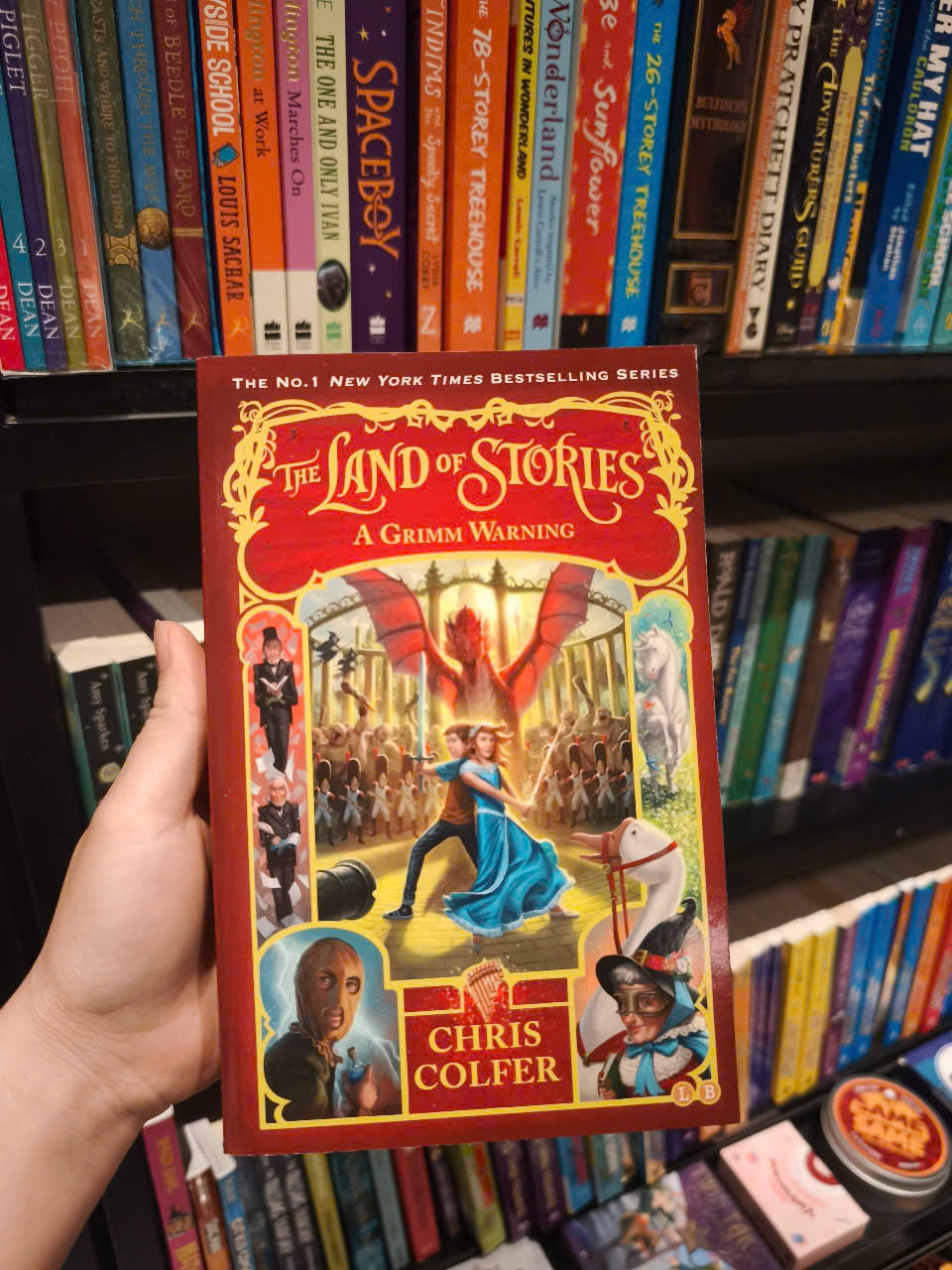 Sách - The Land of Stories A Grimm Warning by Chris Colfer - Children