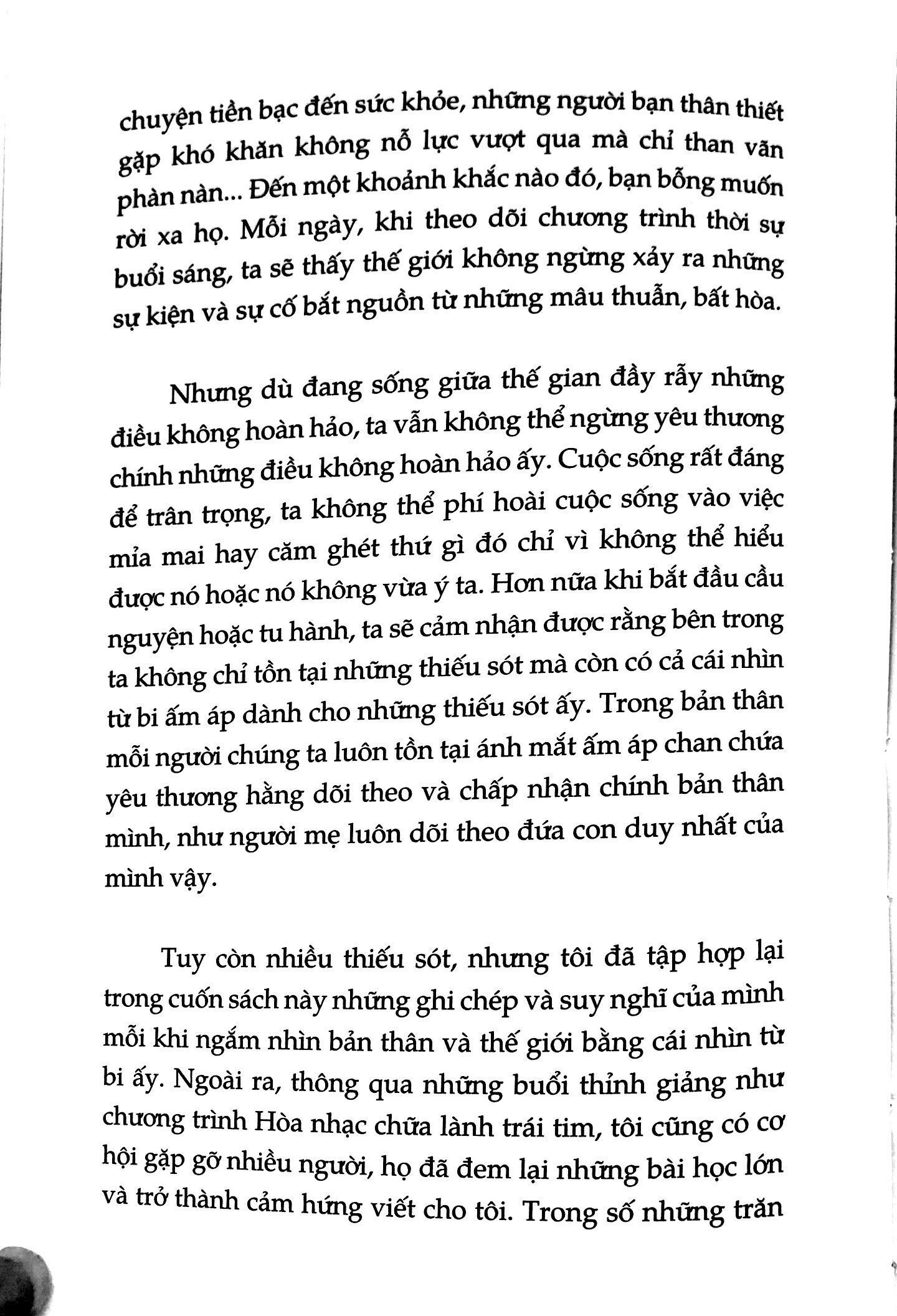 Sách - Yêu Những Điều Không Hoàn Hảo