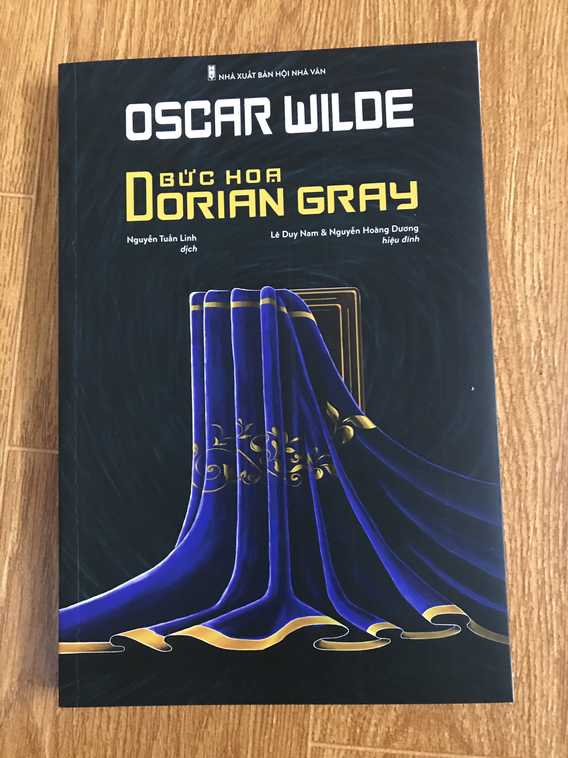 Combo hai bản dịch Oscar Wilde: Bức hoạ Dorian Gray + Chân dung của Dorian Gray