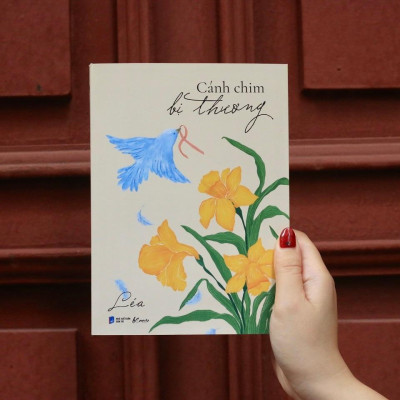 Sách - Cánh Chim Bị Thương - AZ Việt Nam