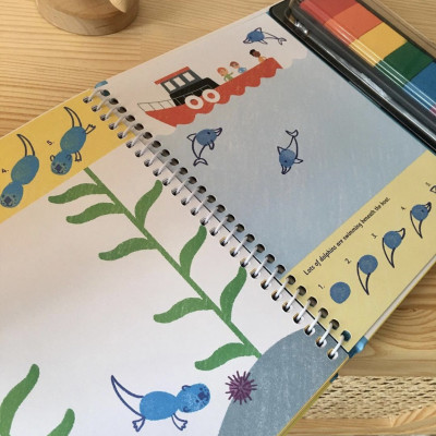 Sách tiếng anh tương tác cho bé - Fingerprint Activities Under the Sea