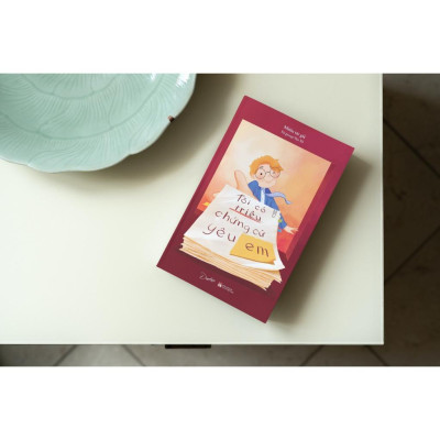 Sách - Tôi Có Triệu Chứng Cứ Yêu Em