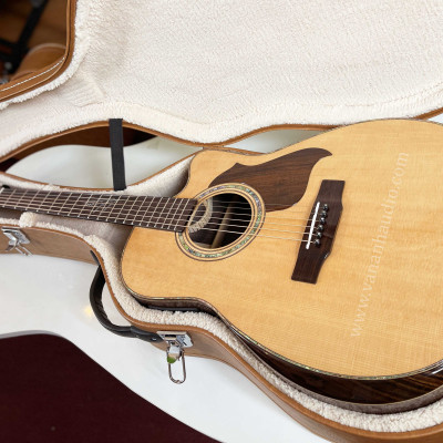 Đàn Guitar Acoustic Custom CL2022 của anh Lê Dũng Sĩ (Khảm trai chữ ký cần đàn)